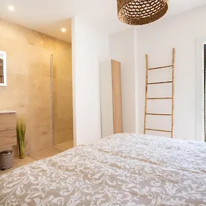 Appartement Au Nègo Chin 105m2 En Bord De Sorgue, LʼIsle-sur-la-Sorgue